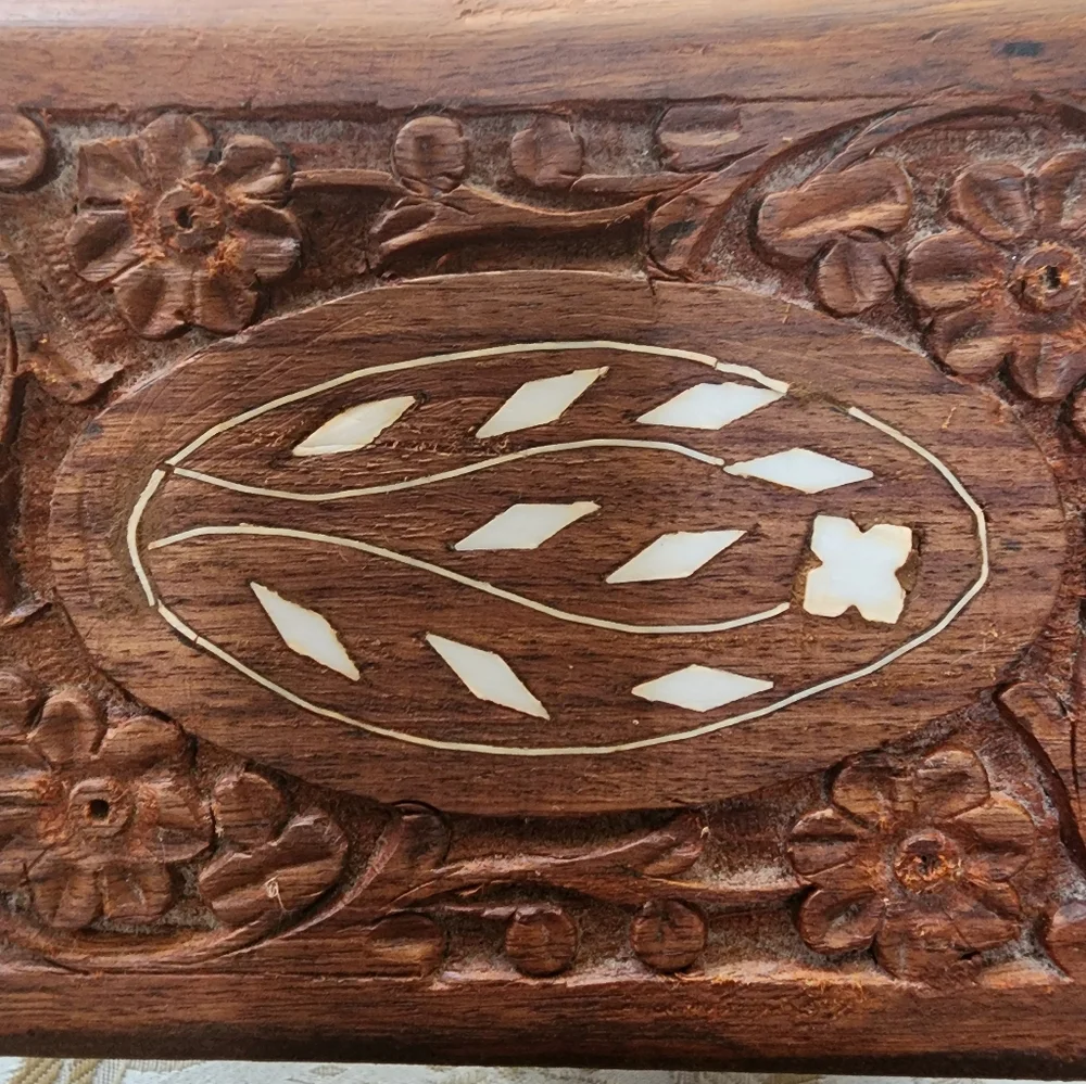 Hand Carved Wood Hinged Trinket Box Inlaid MOP Abalone Jewelry Vintage Bohemian.